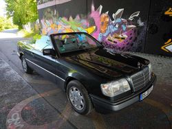 Schwarz Gebraucht 1994 Mercedes E320 Cabrio | 25.950 €
