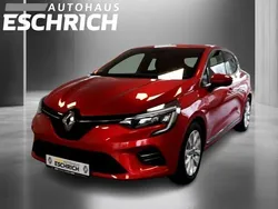 Rot Gebraucht 2020 Renault Clio V Intens Limousine | 15.500 € (Fairer Preis)