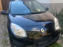 Schwarz Gebraucht 2009 Renault Twingo Kleinwagen | 1.950 €