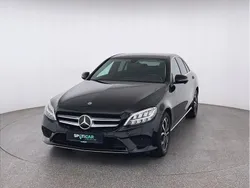 Schwarz (metallic) Gebraucht 2020 Mercedes C200 Limousine | 27.970 € (Teuer)