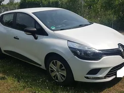 Weiß Gebraucht 2018 Renault Clio IV Life Kleinwagen | 7.550 € (Guter Preis)