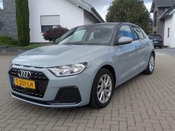 Grau Gebraucht 2020 Audi A1 Sportback Kleinwagen | 18.000 € (Fairer Preis)