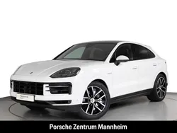 Weiss Gebraucht 2024 Porsche Cayenne Chrono SUV | 104.900 € (Guter Preis)