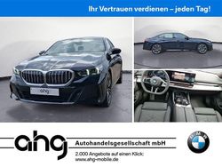 Schwarz Neu 2025 BMW 520 Comfort Edition Limousine | 58.850 € (Fairer Preis)