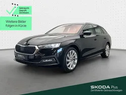 Schwarzmagic perleffekt met. Gebraucht 2021 Skoda Octavia Style Kombi | 21.380 € (Guter Preis)