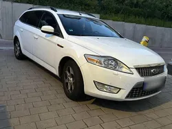 Weiß Gebraucht 2010 Ford Mondeo Kombi | 3.000 € (Guter Preis)