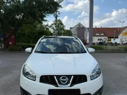 Weiß Gebraucht 2010 Nissan Qashqai SUV | 5.750 € (Fairer Preis)