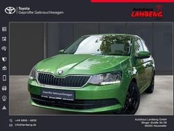 Grün Gebraucht 2016 Skoda Fabia Ambition Kleinwagen | 8.590 € (Fairer Preis)