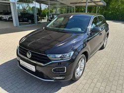 Deep black pearlescent Gebraucht 2021 VW T-Roc Sport SUV | 23.990 € (Fairer Preis)