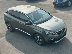 Grau Gebraucht 2017 Peugeot 3008 Allure SUV | 15.900 € (Guter Preis)