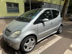 Silber Gebraucht 2002 Mercedes A140 Kleinwagen | 999 €