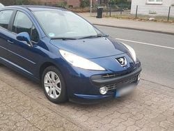 Schwarz Gebraucht 2009 Peugeot 207 Premium Kleinwagen | 2.150 € (Guter Preis)
