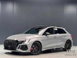 Grau Neu 2025 Audi RS3 Sport Limousine | 70.900 €
