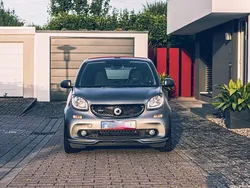 Grau Gebraucht 2017 Smart ForTwo Cabrio Brabus Xclusive Cabrio | 24.400 € (Guter Preis)
