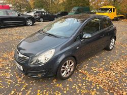 Grau Gebraucht 2007 Opel Corsa Kleinwagen | 2.000 €