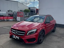 Rot Gebraucht 2016 Mercedes GLA220 AMG line SUV | 14.699 € (Guter Preis)