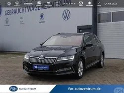 Schwarz (schwarzmagic perleffekt) met. Gebraucht 2021 Skoda Superb LAURIN & KLEMENT Kombi | 25.980 € (Guter Preis)