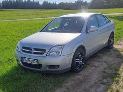 Silber Gebraucht 2005 Opel Vectra Edition Limousine | 5.500 €