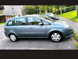 Grau Gebraucht 2006 Opel Zafira Van / Kleinbus | 3.200 € (Fairer Preis)