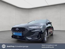 Agate black metallic Gebraucht 2023 Ford Focus ST-Line Kombi | 21.470 € (Fairer Preis)