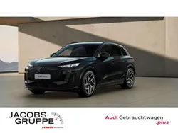 Mythosschwarz metallic Gebraucht 2025 Audi SQ6 e-tron Ambiente SUV | 99.960 € (Etwas zu teuer)