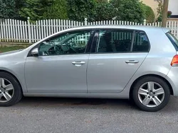 Silber Gebraucht 2009 VW Golf VI Comfortline Limousine | 3.990 € (Fairer Preis)