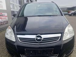 Saphirschwarz mi2 Gebraucht 2009 Opel Zafira Selection Van / Kleinbus | 2.500 € (Guter Preis)