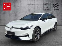 Weiß (gletscherweiß) Gebraucht 2024 VW ID.7 Pro Kombi | 46.000 €