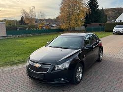 Schwarz Gebraucht 2012 Chevrolet Cruze LS Limousine | 4.850 € (Fairer Preis)