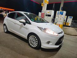Weiß Gebraucht 2010 Ford Fiesta ST-Line Kleinwagen | 3.650 € (Fairer Preis)