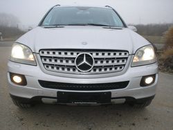 Silber metallic Gebraucht 2006 Mercedes ML320 SUV | 9.700 € (Etwas zu teuer)