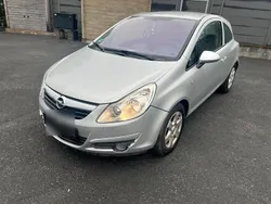 Silber Gebraucht 2008 Opel Corsa Limousine | 1.350 € (Superpreis)