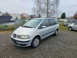 Grau Gebraucht 2003 Seat Alhambra Kids Van / Kleinbus | 2.400 € (Teuer)