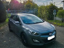 Grau Gebraucht 2014 Hyundai i30 Edition Kombi | 7.000 €