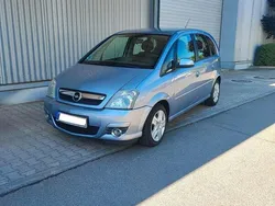 Silber Gebraucht 2009 Opel Meriva Van / Kleinbus | 1.390 € (Guter Preis)