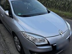 Grau Gebraucht 2012 Renault Mégane III Kleinwagen | 6.200 €