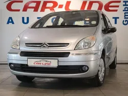 Grau Gebraucht 2007 Citroën Xsara Picasso Comfort Van / Kleinbus | 2.555 €
