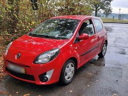 Rot Gebraucht 2009 Renault Twingo Kleinwagen | 2.600 €