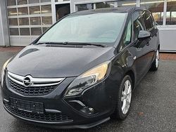 Schwarz Gebraucht 2016 Opel Zafira Tourer Edition Van / Kleinbus | 6.990 € (Guter Preis)