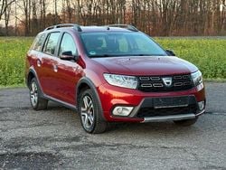 Rot Gebraucht 2020 Dacia Logan MCV Stepway Kombi | 7.990 € (Guter Preis)