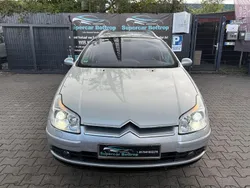 Grau Gebraucht 2006 Citroën C5 Exclusive Kombi | 3.000 € (Etwas zu teuer)