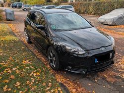 Schwarz Gebraucht 2013 Ford Focus ST Kombi | 13.200 € (Teuer)
