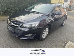 Grau Gebraucht 2014 Opel Astra Edition Kombi | 1.999 € (Fairer Preis)