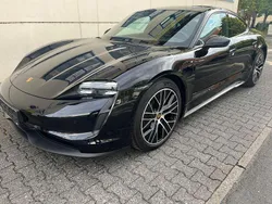 Schwarz Gebraucht 2022 Porsche Taycan Limousine | 56.450 € (Fairer Preis)