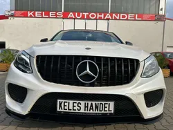Cavansitblau metalliclack Gebraucht 2017 Mercedes GLE350 SUV | 34.900 €