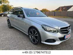 Silber Gebraucht 2016 Mercedes E200 Avantgarde Edition Limousine | 9.500 €