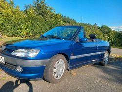 Blau Gebraucht 1998 Peugeot 306 Cabriolet Cabrio | 2.900 €