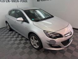 Silber Gebraucht 2013 Opel Astra Innovation Limousine | 3.500 € (Fairer Preis)