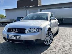 Silber Gebraucht 2002 Audi A4 Limousine | 4.399 € (Teuer)