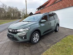 Grau Gebraucht 2023 Dacia Jogger Expression Van / Kleinbus | 17.490 € (Fairer Preis)
